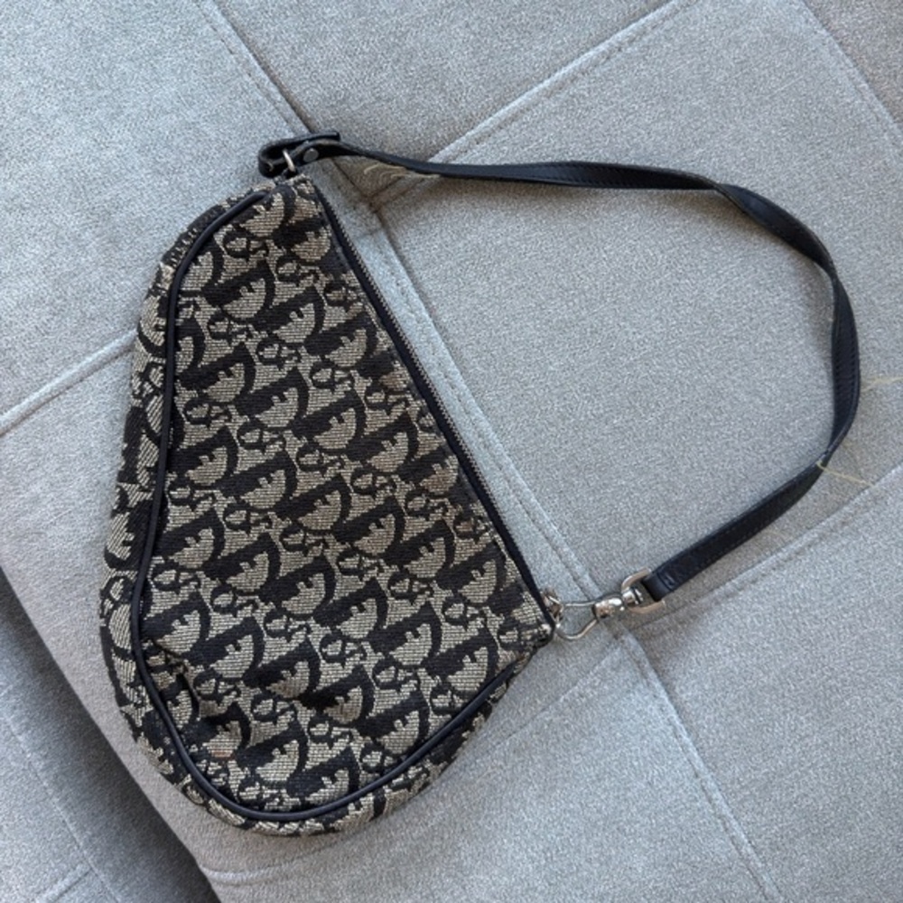 Christian Dior Y2K Monogram Mini Saddle Pochette bag in black and beige canvas - Picture 1 of 7